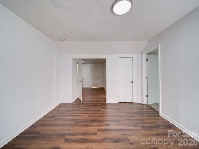 2300 Kennesaw Drive, Charlotte, NC 28216