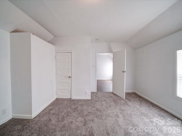 2300 Kennesaw Drive, Charlotte, NC 28216
