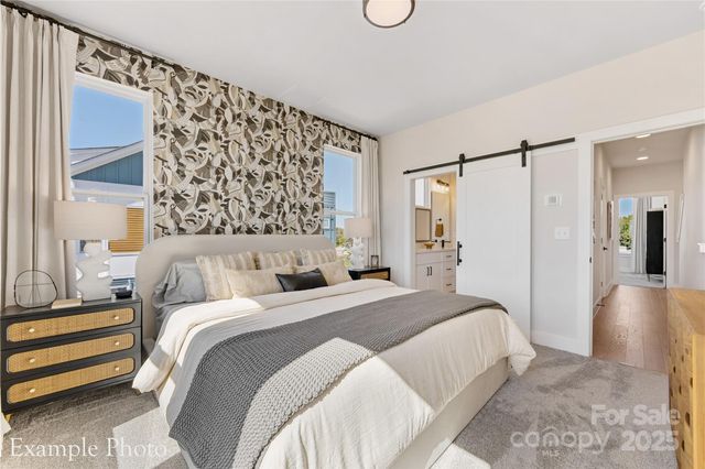 546 Rountree Road 8, Charlotte, NC 28217