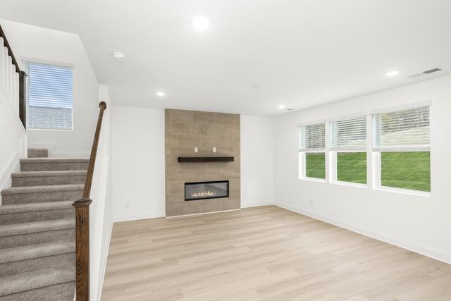 1557 Oak Springs Drive, Columbia, TN 38401