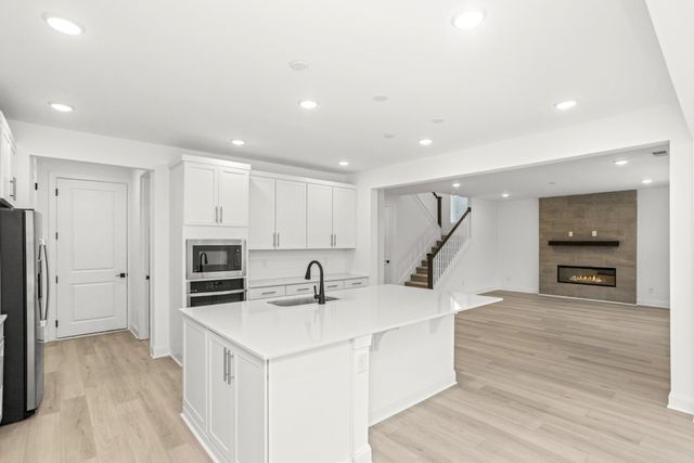 1557 Oak Springs Drive, Columbia, TN 38401