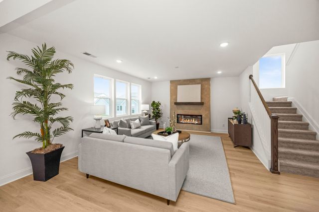 1557 Oak Springs Drive, Columbia, TN 38401