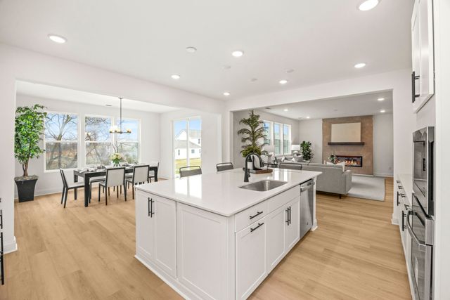 1557 Oak Springs Drive, Columbia, TN 38401