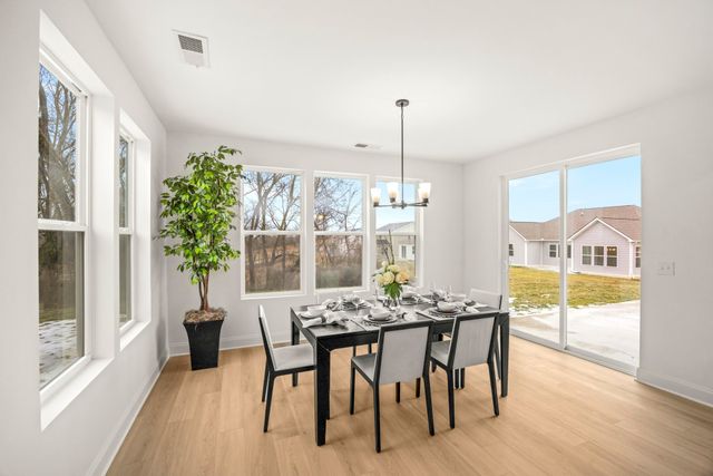 1557 Oak Springs Drive, Columbia, TN 38401