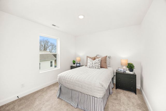 1557 Oak Springs Drive, Columbia, TN 38401