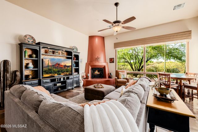 806 W Placita Quieta, Green Valley, AZ 85622