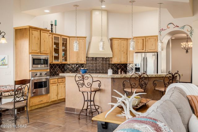 806 W Placita Quieta, Green Valley, AZ 85622