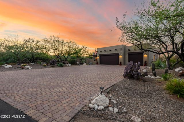 806 W Placita Quieta, Green Valley, AZ 85622