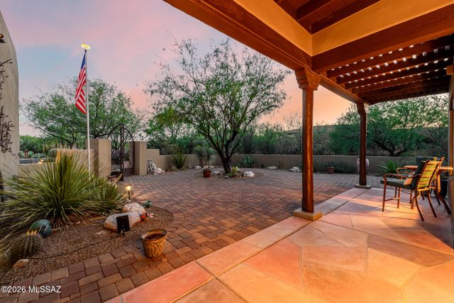 806 W Placita Quieta, Green Valley, AZ 85622