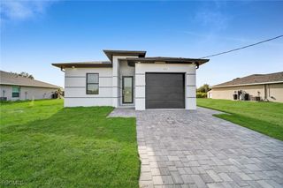 2607 57th ST W, Lehigh Acres, FL 33971