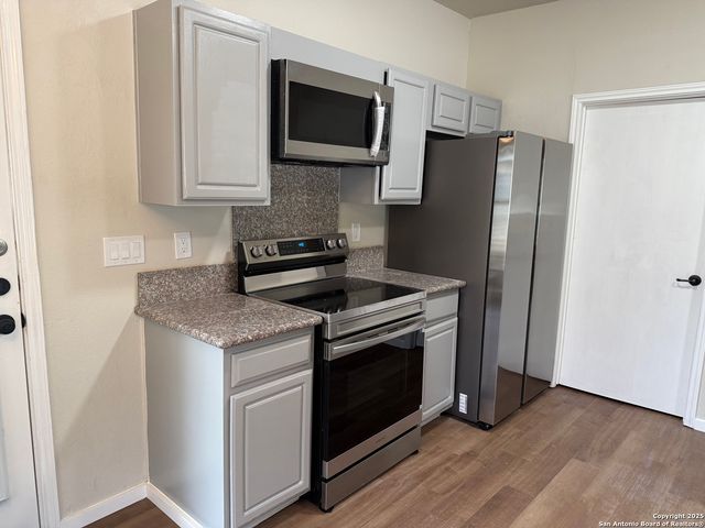 938 Canyon Ridge, San Antonio, TX 78227