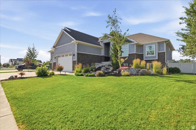 6082 W 5350 S, Hooper, UT 84315