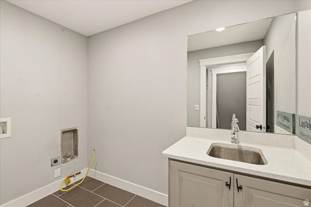 6082 W 5350 S, Hooper, UT 84315