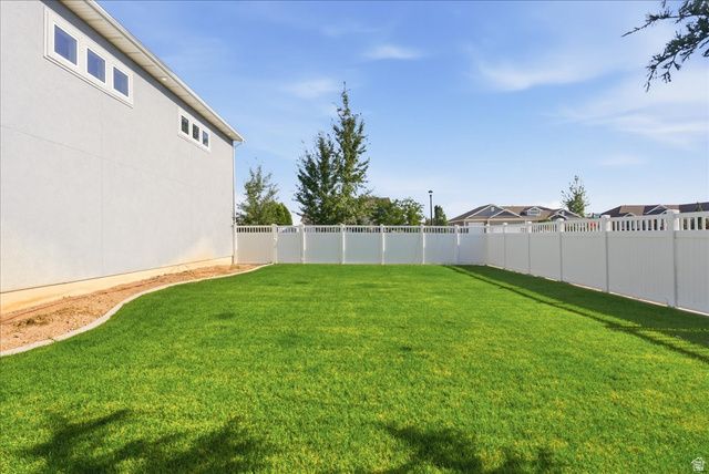 6082 W 5350 S, Hooper, UT 84315