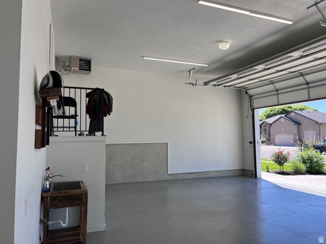 6082 W 5350 S, Hooper, UT 84315