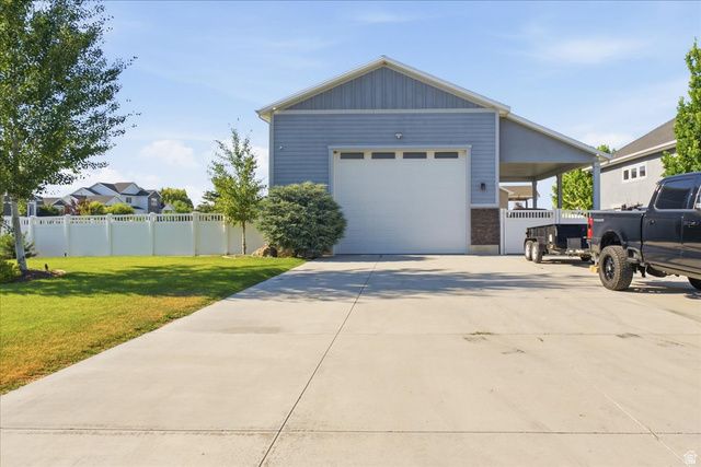 6082 W 5350 S, Hooper, UT 84315