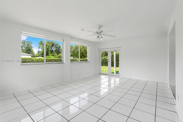 6050 SW 44th Ter, Miami, FL 33155