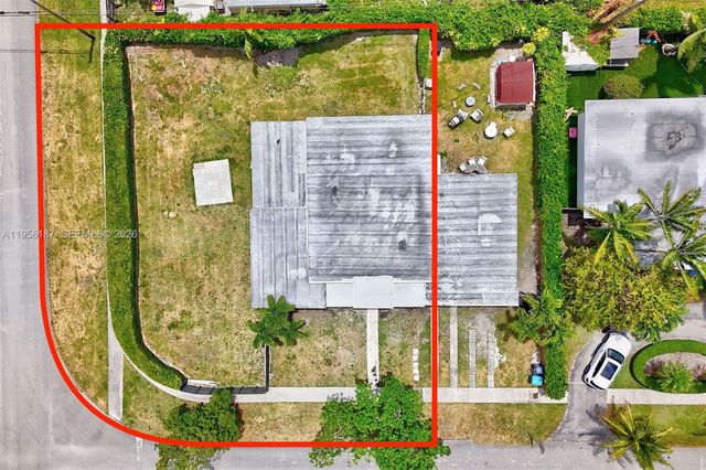 6050 SW 44th Ter, Miami, FL 33155