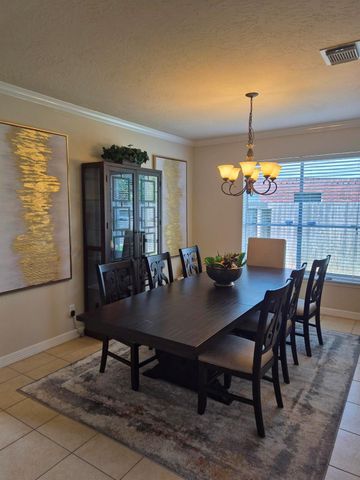 2330 Lord Nelson Drive, Seabrook, TX 77586