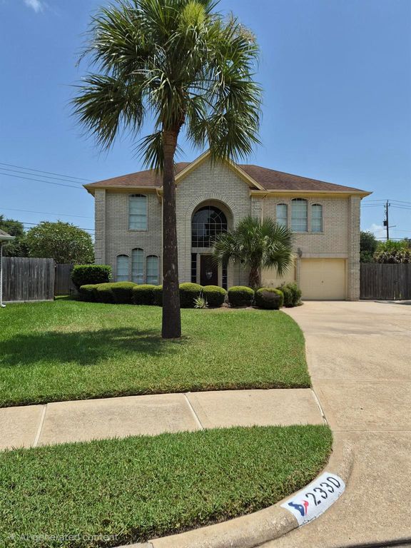 2330 Lord Nelson Drive, Seabrook, TX 77586