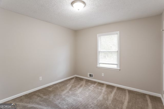 300 Ladora Drive, Dallas, GA 30157