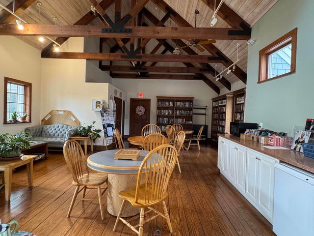 404 Admiralty Heights UNIT 404, Yarmouth Port, MA 02675