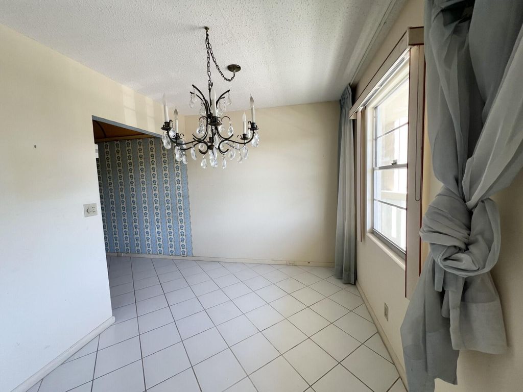 392 Grantham F 392, Deerfield Beach, FL 33442