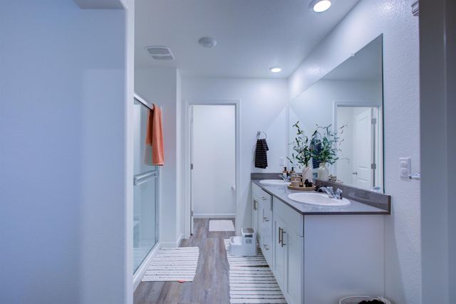 1479 Santini, Manteca, CA 95336