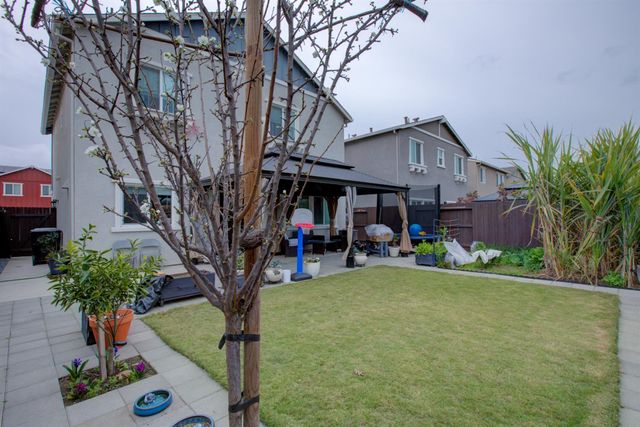 1479 Santini, Manteca, CA 95336