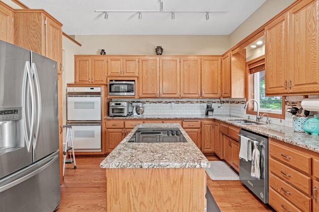 9832 Rosemill Circle N, Champlin, MN 55316