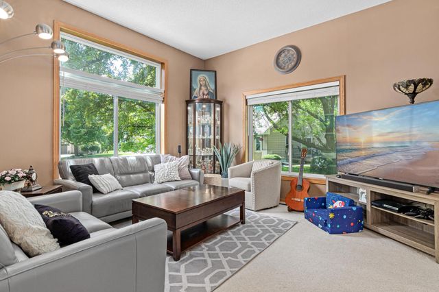 9832 Rosemill Circle N, Champlin, MN 55316