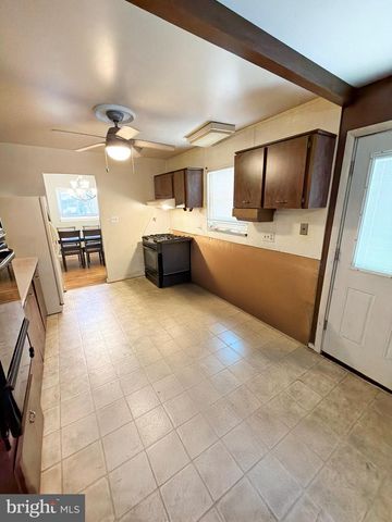 7502 GRANGE HALL DR, Fort Washington, MD 20744