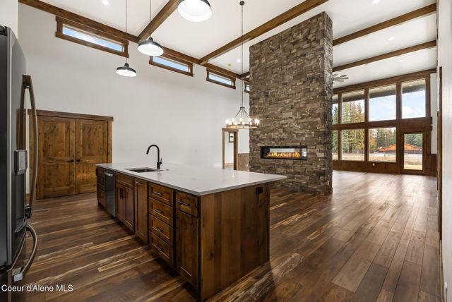 137 Backtrack RD, Sandpoint, ID 83864