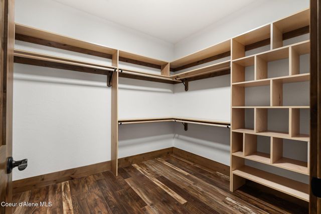 137 Backtrack RD, Sandpoint, ID 83864