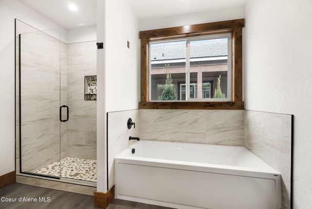 137 Backtrack RD, Sandpoint, ID 83864