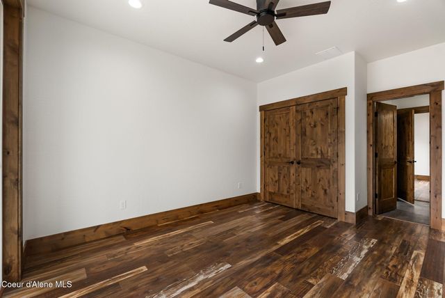 137 Backtrack RD, Sandpoint, ID 83864