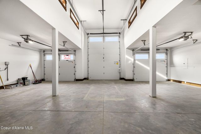 137 Backtrack RD, Sandpoint, ID 83864