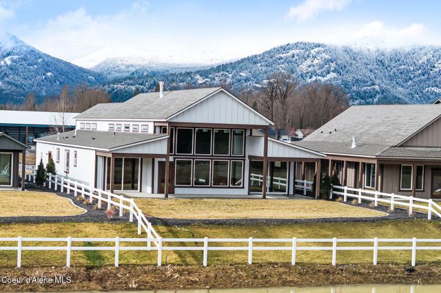 137 Backtrack RD, Sandpoint, ID 83864