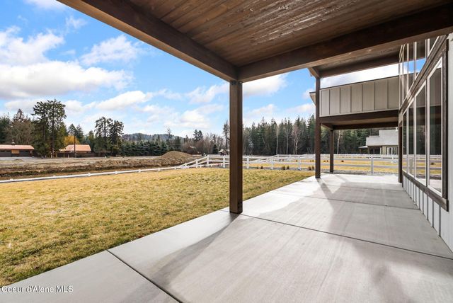 137 Backtrack RD, Sandpoint, ID 83864