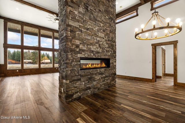 137 Backtrack RD, Sandpoint, ID 83864