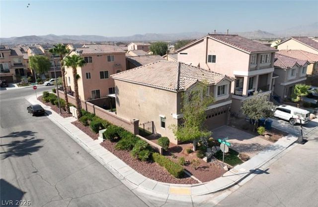 5945 Lambert Bridge Avenue, Las Vegas, NV 89139