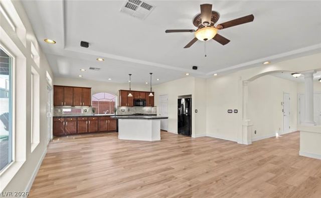 5945 Lambert Bridge Avenue, Las Vegas, NV 89139