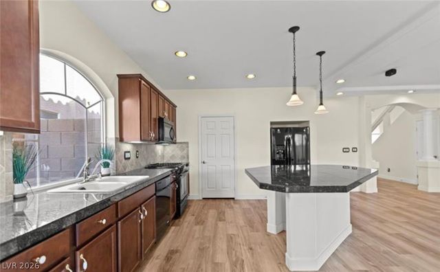 5945 Lambert Bridge Avenue, Las Vegas, NV 89139