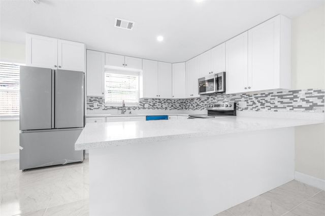 6803 S ENGLEWOOD AVENUE, Tampa, FL 33611