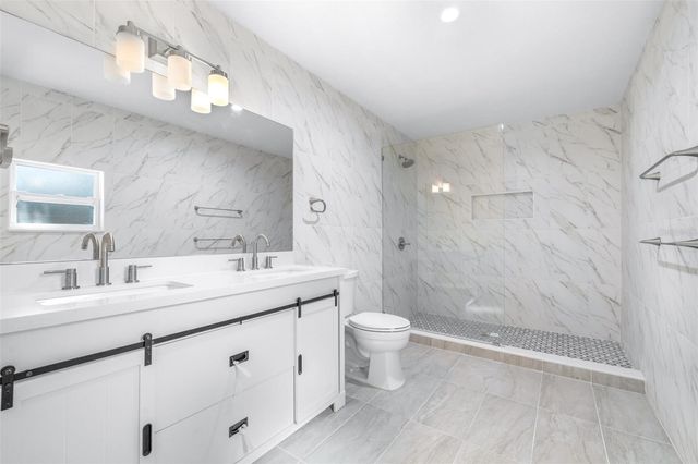 6803 S ENGLEWOOD AVENUE, Tampa, FL 33611