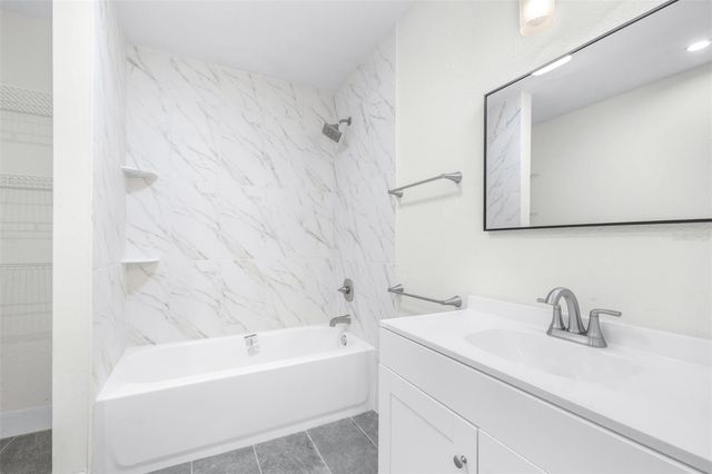 6803 S ENGLEWOOD AVENUE, Tampa, FL 33611