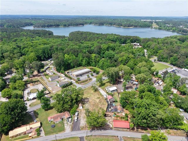 5185 Groovers Landing Road SE, Acworth, GA 30101
