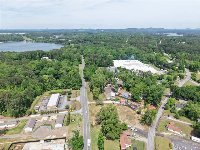 5185 Groovers Landing Road SE, Acworth, GA 30101