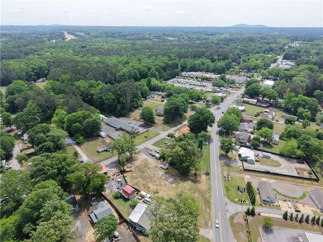 5185 Groovers Landing Road SE, Acworth, GA 30101