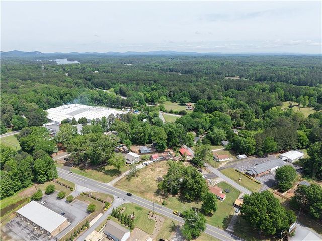 5185 Groovers Landing Road SE, Acworth, GA 30101